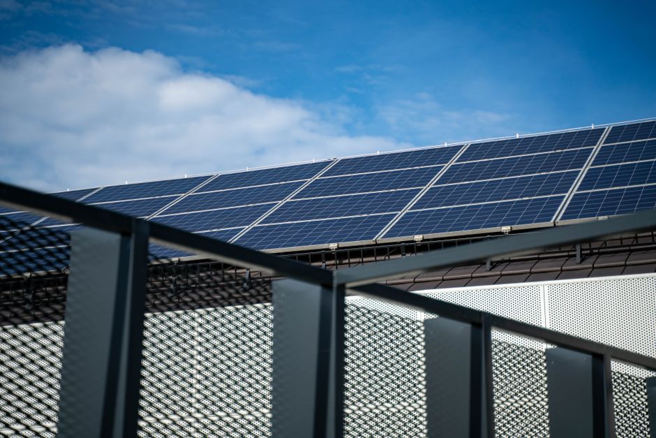400Wベランダ太陽光の実力｜一人暮らしの電気をどこまで賄える？