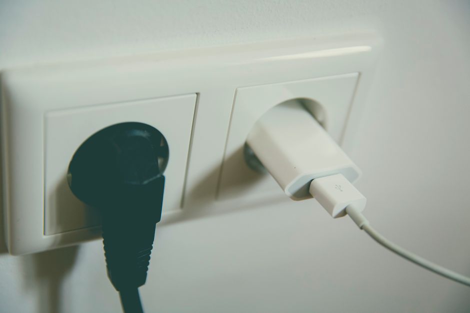 待機電力の正体｜コンセントを抜くべき家電・抜かなくていい家電